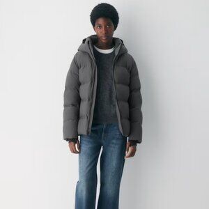 NWT Aritzia  Super Puff₂O - Rainstop Coal Grey M